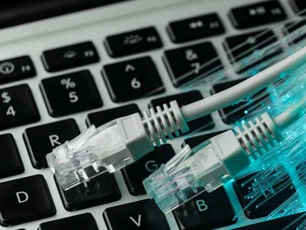 accès Internet par fibre optique